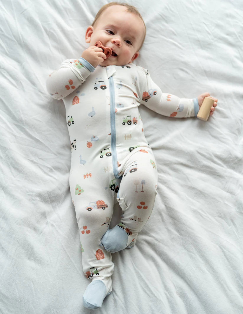 Bamboo Footies with Two Way Zipper (Pumpkin Farm Print)