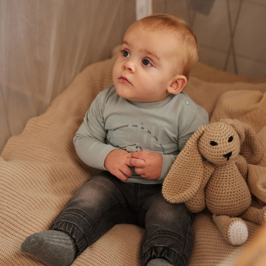 Dirkje boys' long-sleeved top in soft blue with chill print